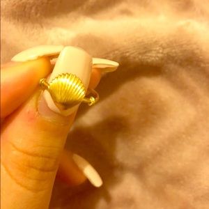 A 14k shell 🐚 ring